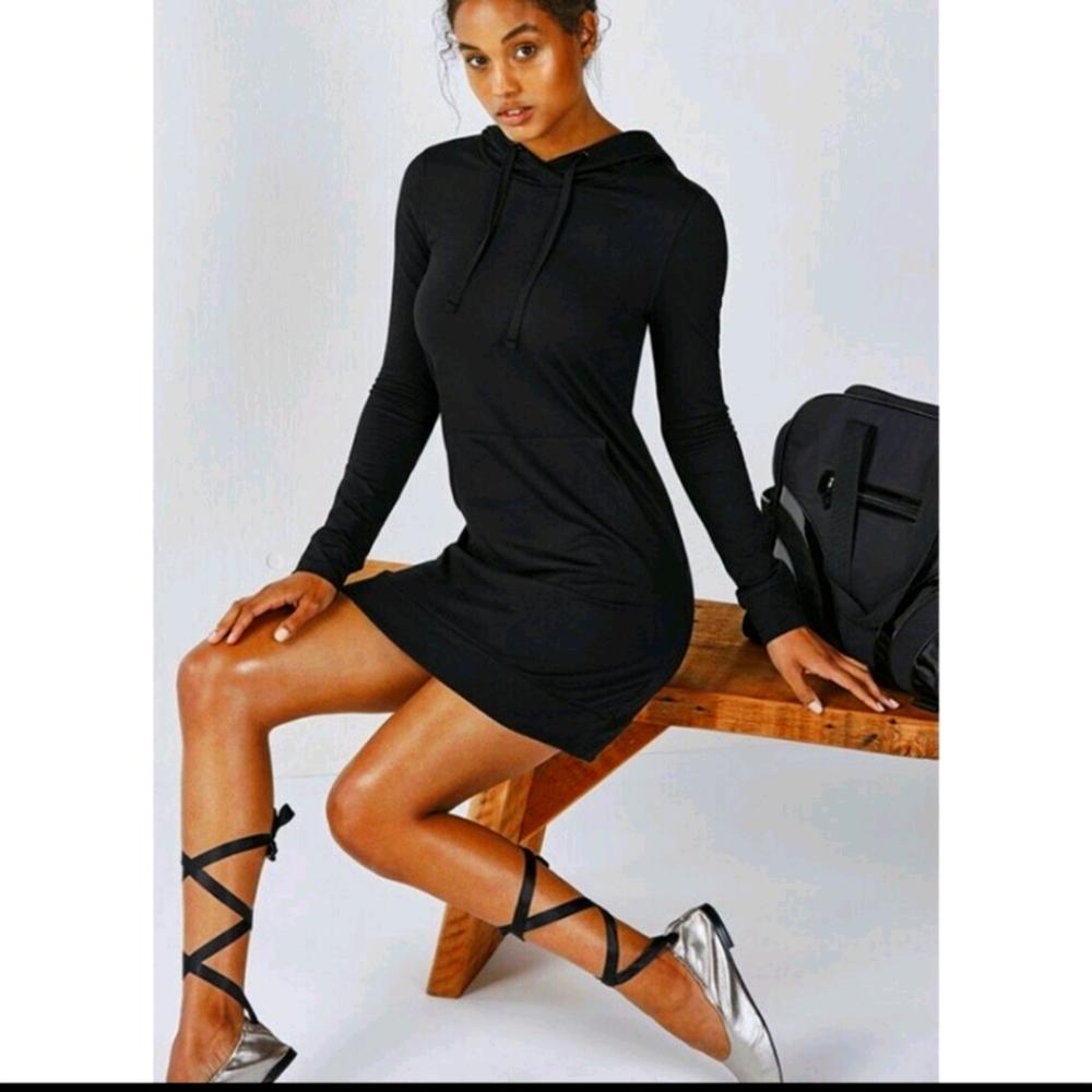 Fabletics Yukon hoodie dress S